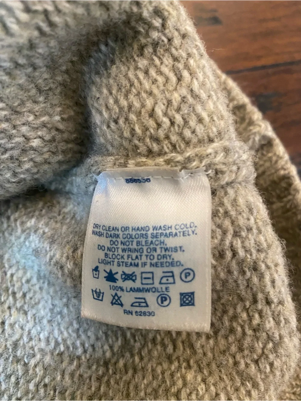 Lands' End Men's Crewneck Sweater in Heather Light Gray